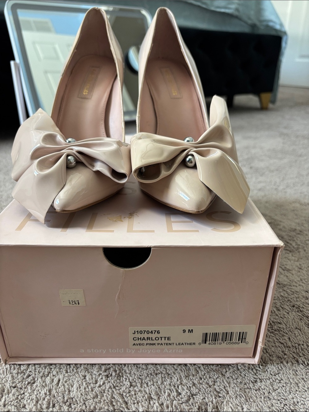 Patent Leather Pointed-Toe Heels in Nude Pink with Decorative Bow